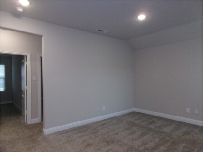 Building Photo - 1748 Redding St