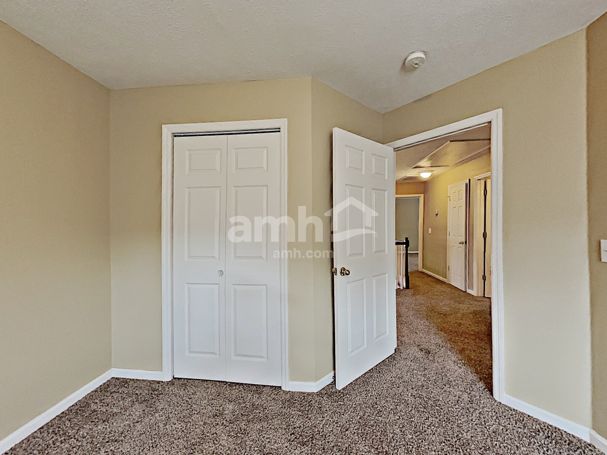 Building Photo - 661 Sugar Mill Dr