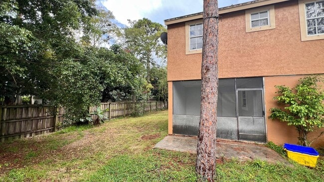 Building Photo - 13984 Morning Glory Dr