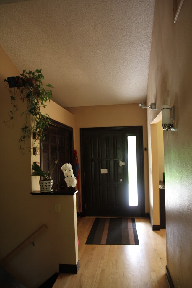 Building Photo - 1640 Quincent St