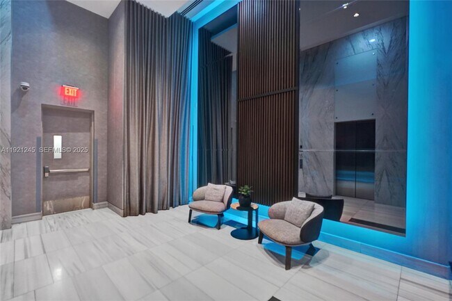 Building Photo - 1100 Biscayne Blvd