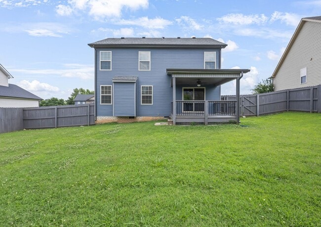 Building Photo - 843 Crestone Ln