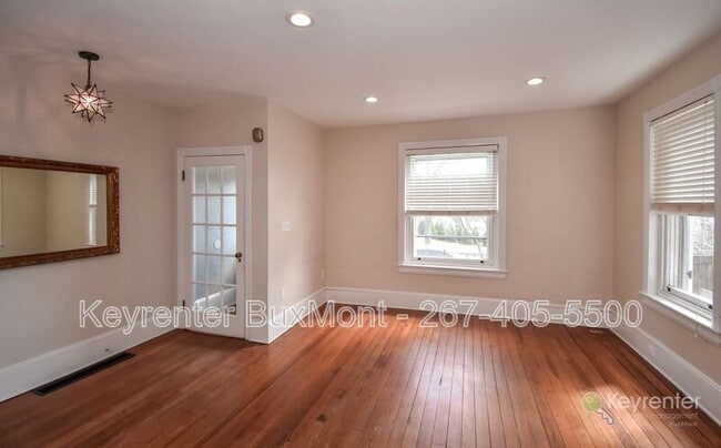 Building Photo - 61 E Ashland St