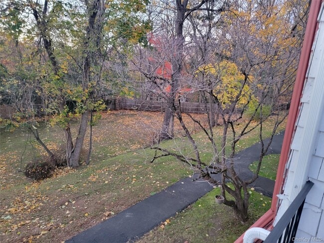 Building Photo - 111 N Broadway