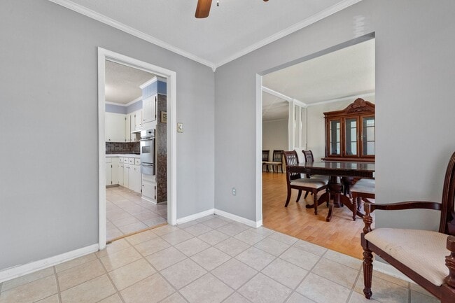 Building Photo - Indianhead Lakes Rental!