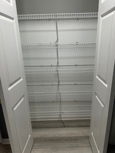 Building Photo - 3001 Satterfield Dr