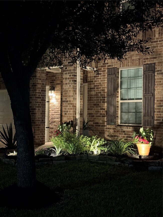 Building Photo - 5439 Baronet Dr