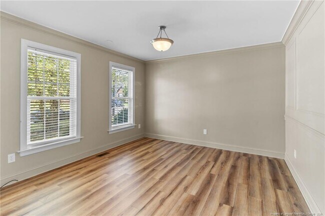 Building Photo - 5802 Rainsford Dr