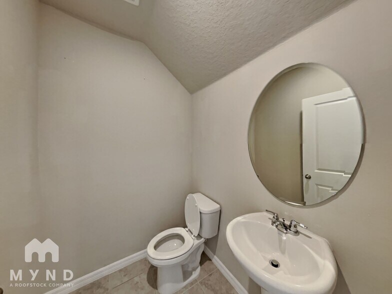 Building Photo - 7649 Intrepid Rd