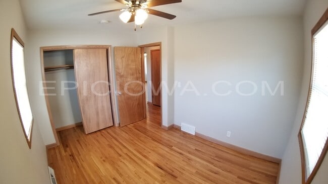 Building Photo - 1619 11th St NW