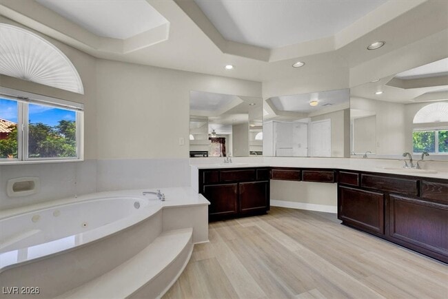 Building Photo - 8932 Bracken Cliff Ct