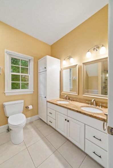 Building Photo - 15 Edgemoor Cir