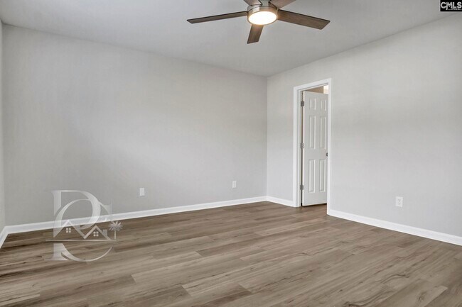 Building Photo - 513 Lanesborough Dr