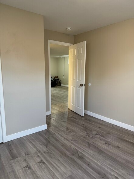 Building Photo - 10462 Washington Way