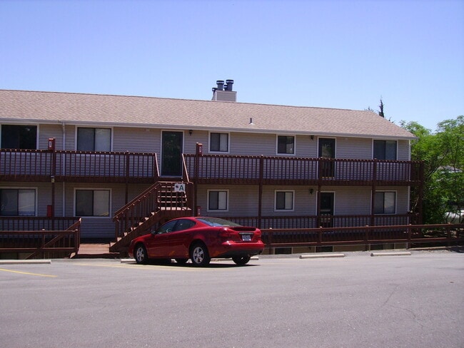 Building Photo - 2 Bedroom Condo in Osage Beach