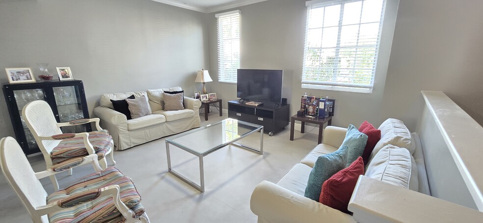 Living area - 2945 NE 185th St