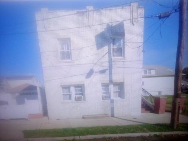Primary Photo - 1 bedroom in Carteret NJ 07008