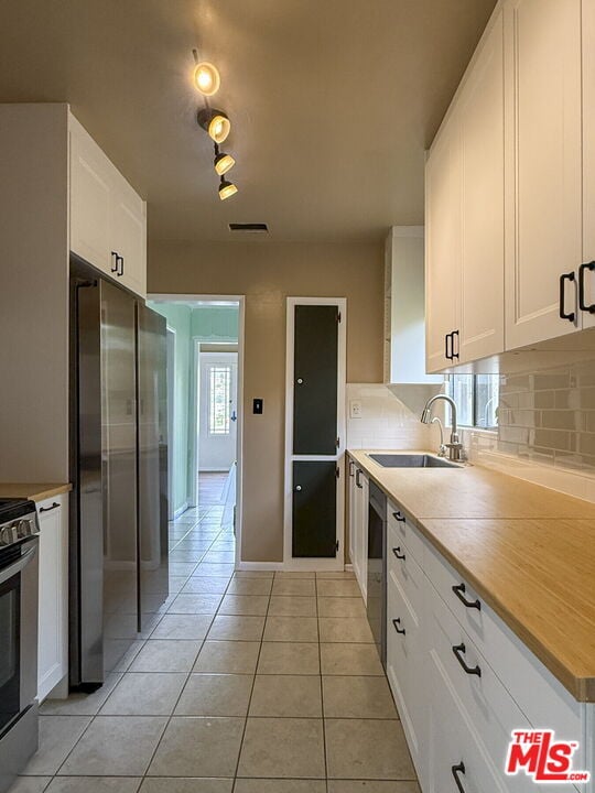 Building Photo - 1401 Dartmouth Dr