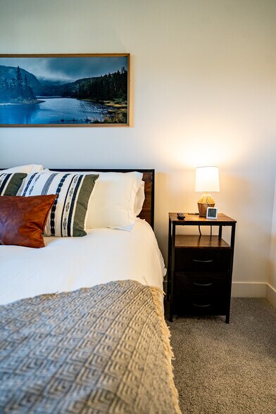 Building Photo - 355 N 2650 W