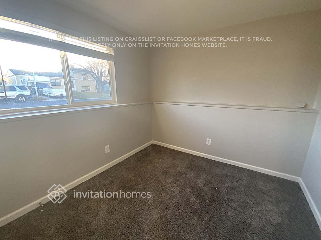 Building Photo - 10433 Holland Pl