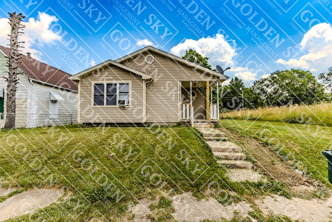 Primary Photo - 912 S Macedonia Ave