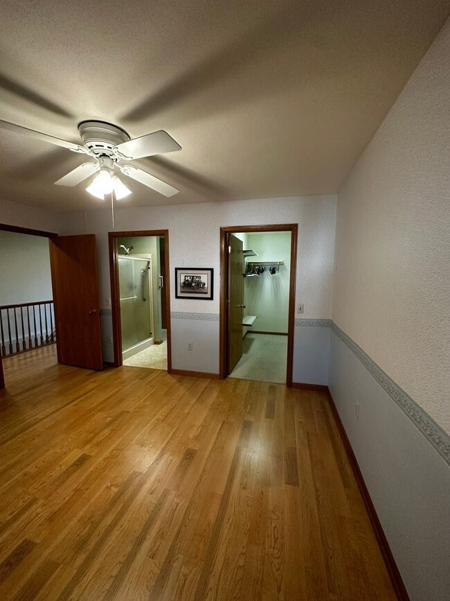 Building Photo - Charming 2-Bedroom, 2-Bathroom Home Overlo...