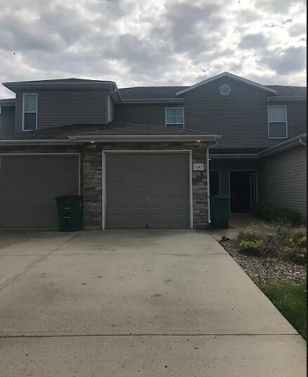 Building Photo - 1643 SW Mission Rd