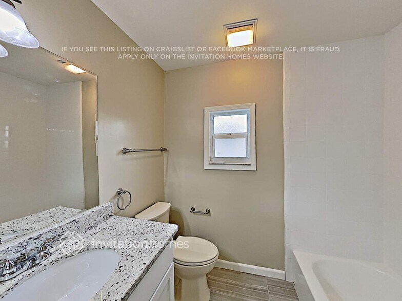 Building Photo - 562 Cidermill Pl