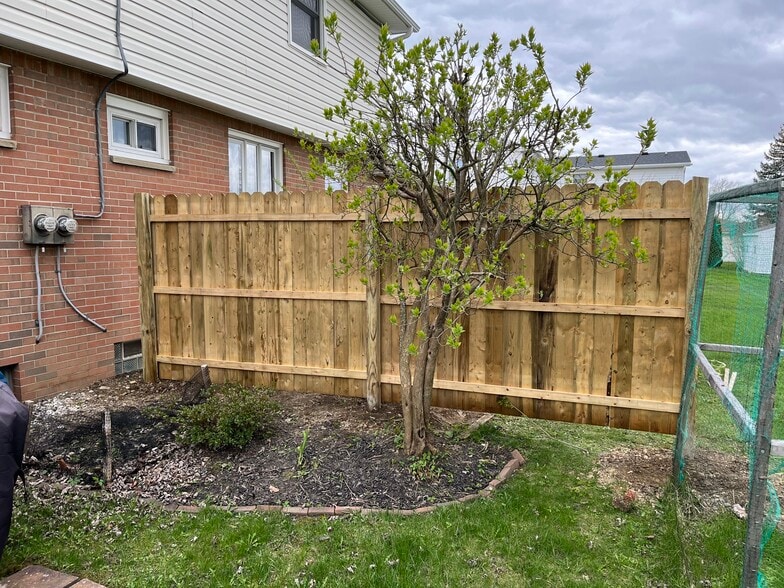 Building Photo - 45 Lancaster Ave