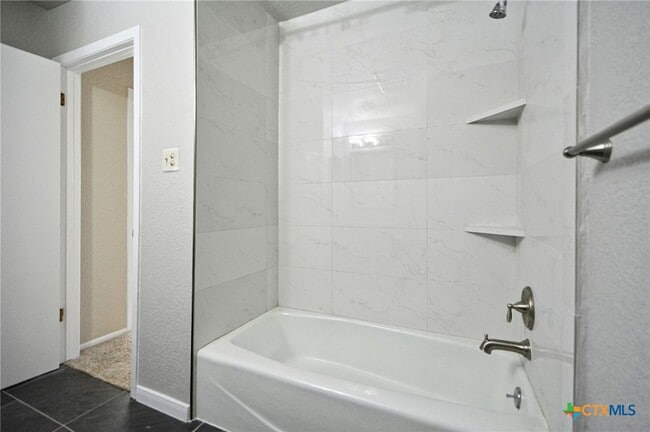 Building Photo - 1024 Mission Dr