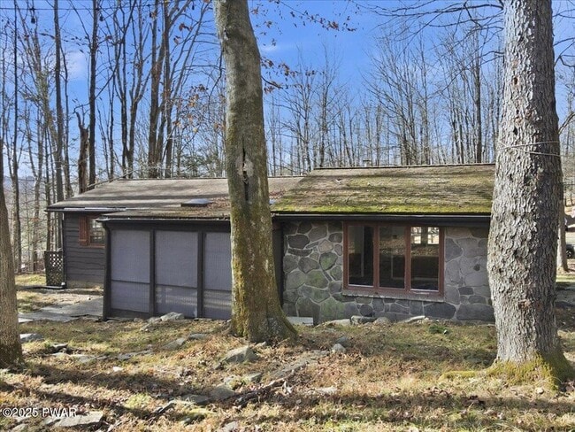 Building Photo - 50 Bear Rock Rd