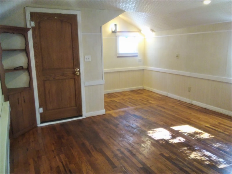 Building Photo - 1404 S Jefferson St