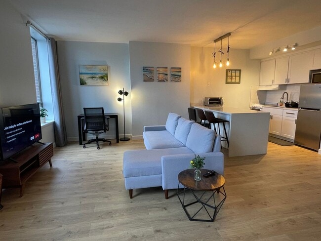 Building Photo - Charming Studio Condo in Norwalk