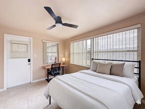 Building Photo - 3632 Brompton Dr