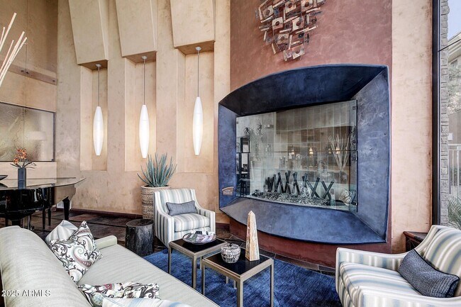 Building Photo - 6900 E Princess Dr