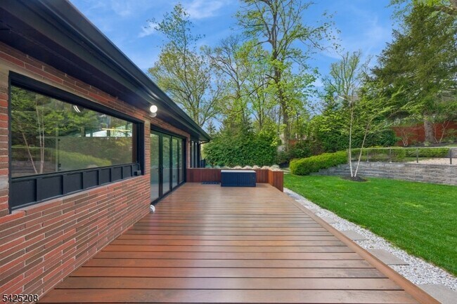 Building Photo - 293 Wyoming Ave