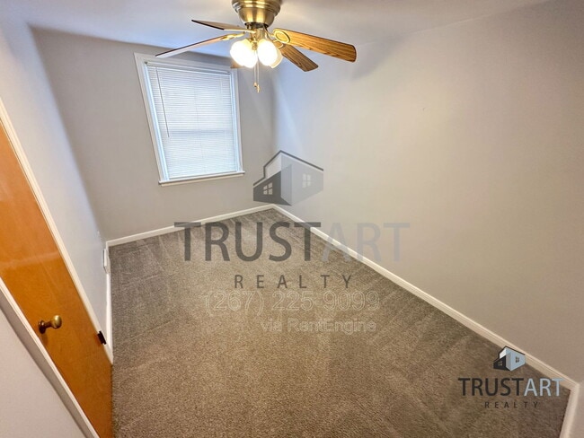 Building Photo - 5335 Cottage St