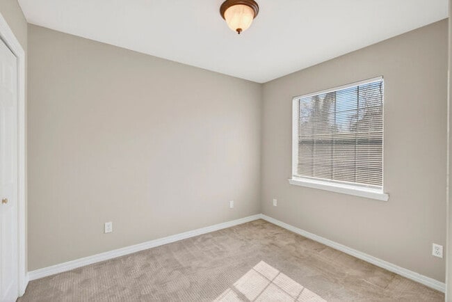 Building Photo - 1997 Todd Cove