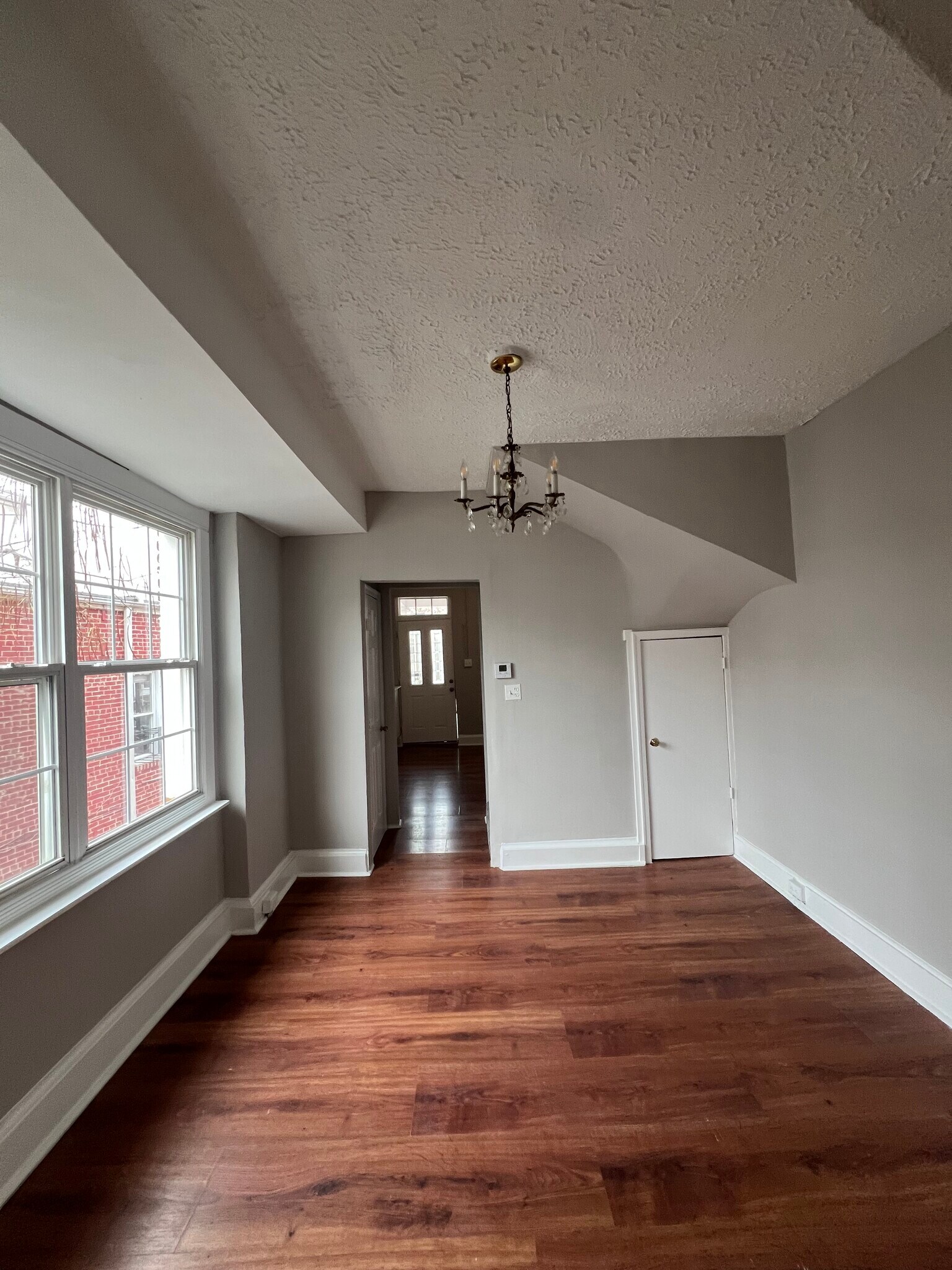 Building Photo - 45 Todd Pl NE