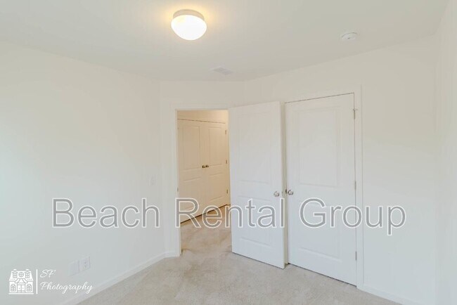 Building Photo - 109 Oxfordshire St