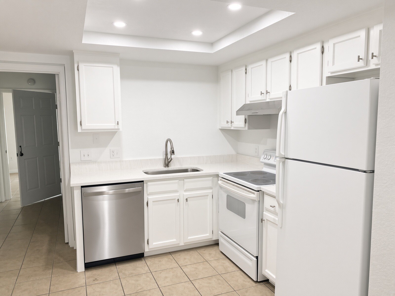 Building Photo - 634 Cohen Way