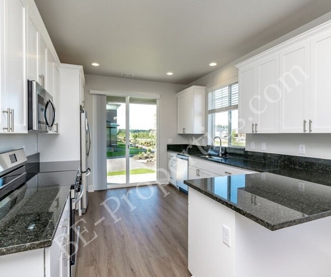 Building Photo - New Construction - Mountain View in the desirable Tehaleh community