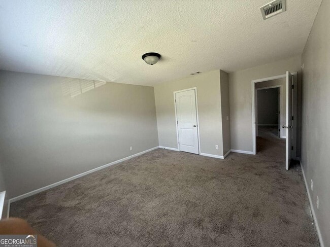 Building Photo - 50 Huntington Dr