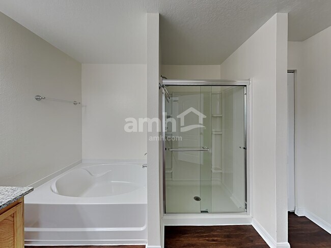 Building Photo - 4860 Windbourne Way