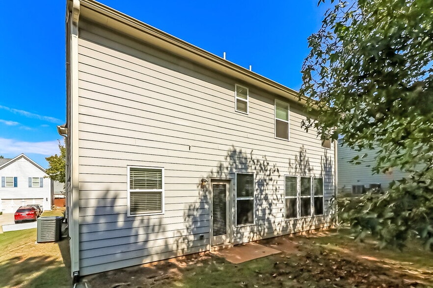 Building Photo - 360 Darbys Run Ct