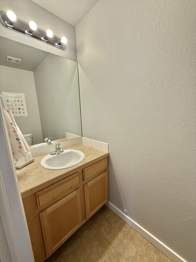Building Photo - 3325 Crazy Horse Dr