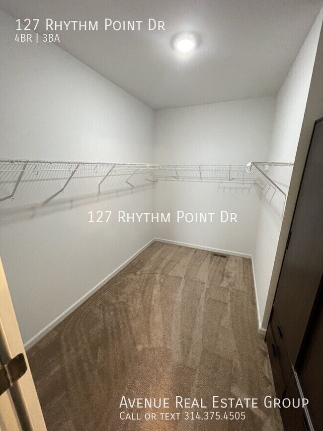 Building Photo - 127 Rhythm Point Dr