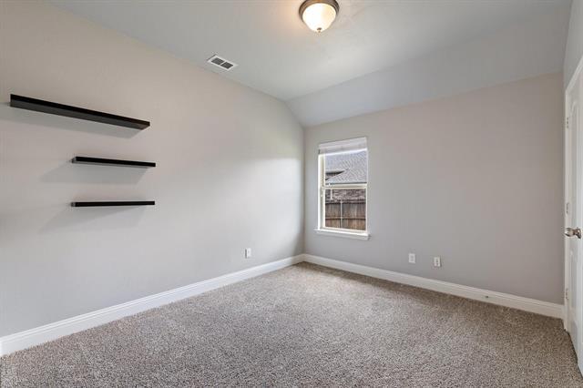 Building Photo - 920 Kinghaven Dr
