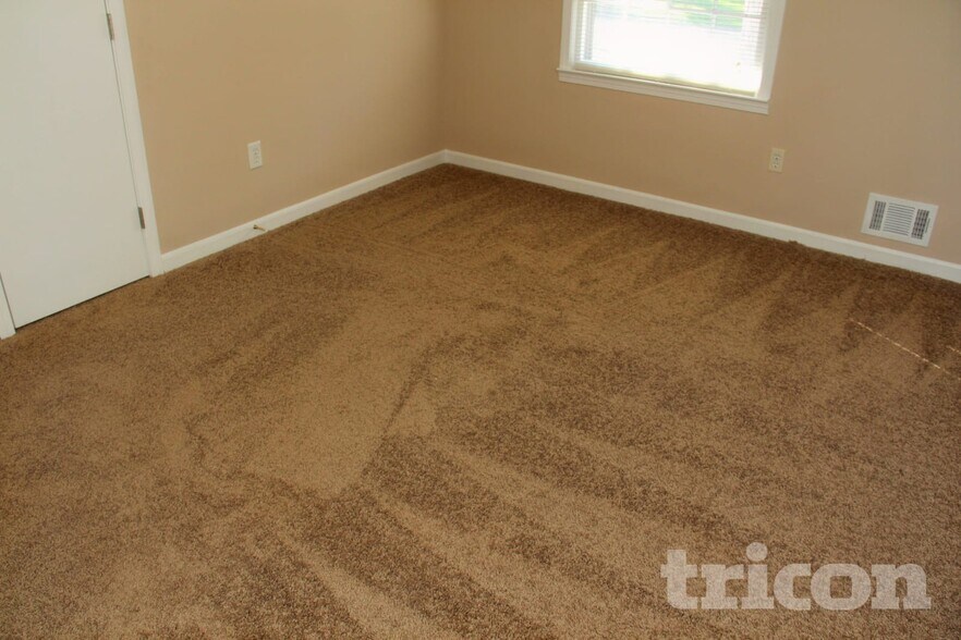 Building Photo - 5818 Northspring Dr