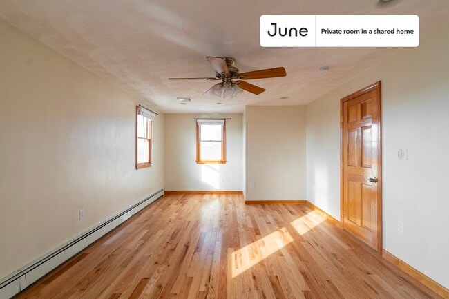 Building Photo - 21 Bradbury Ave